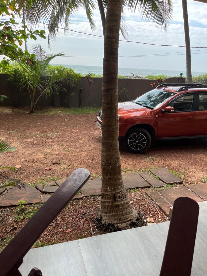 Kizhunna Rock Beach House Kannur Bagian luar foto